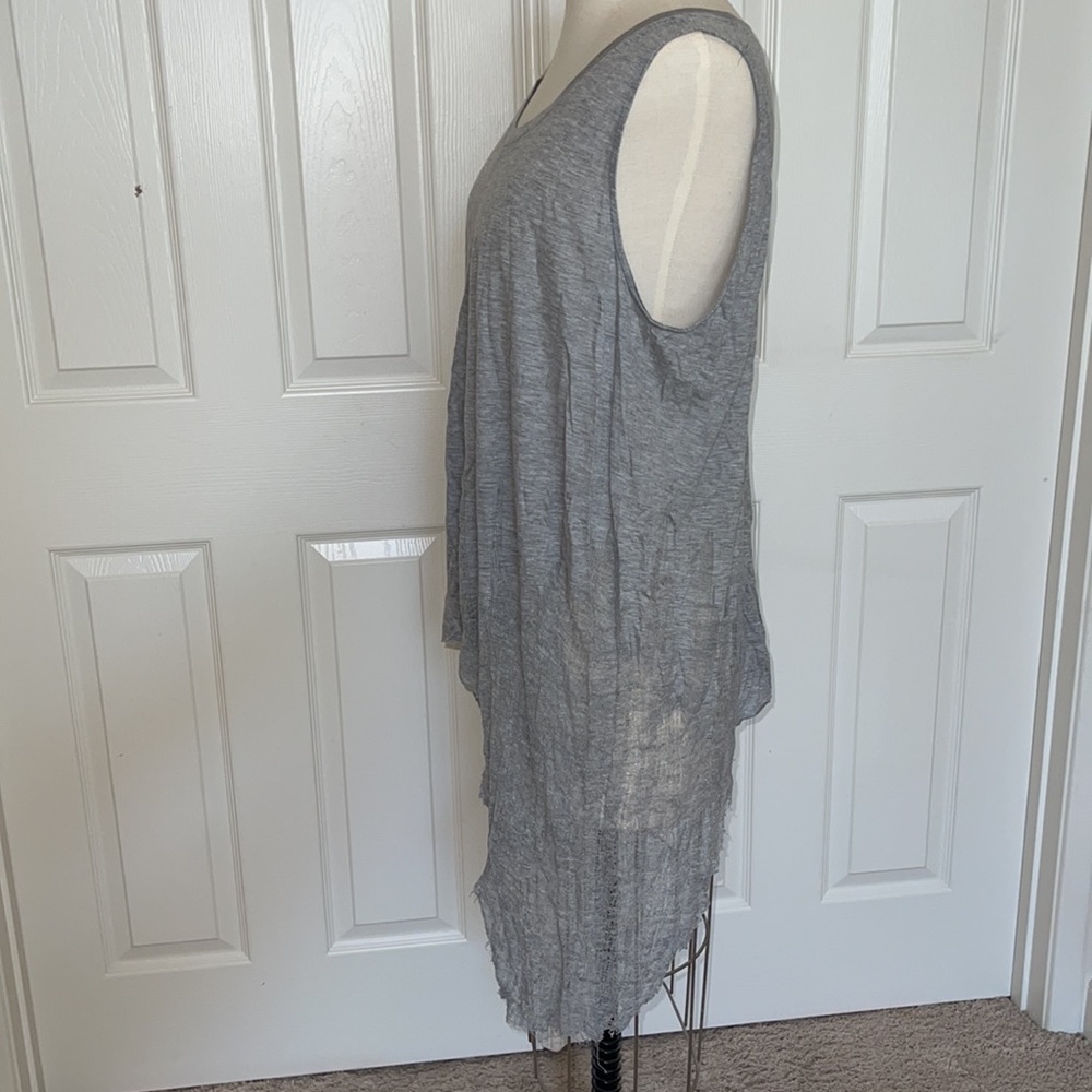 Benjamin Jay Sleeveless Top - Picture 3 of 5